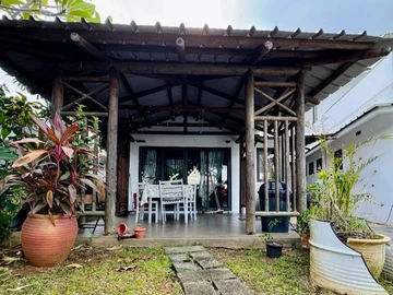 9 Bedroom Villa