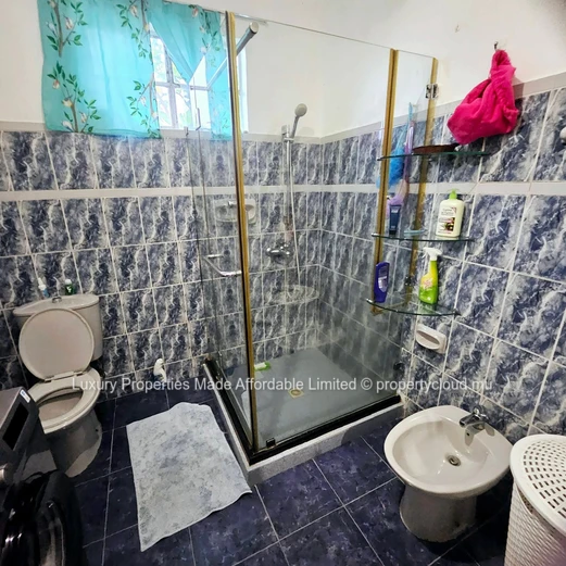 House In Henrietta , 4 Bedrooms