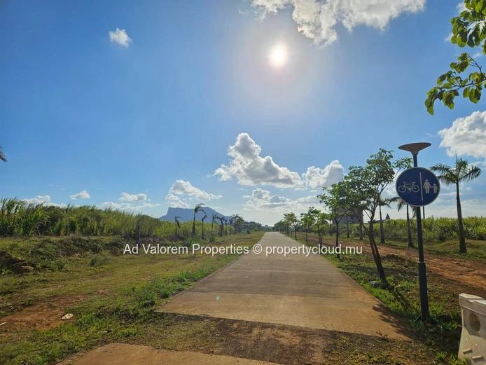 À Vendre | Terrain en toute propriété de 1 224 m² | Smart City de Moka