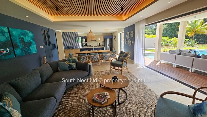 Villa 3 chambres avec piscine privée jacuzzi accès mer et proche golf