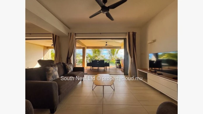  3-Bedroom Beachfront Residence with Private Pool in Tamarin