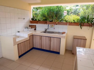 5 Bedroom Villa