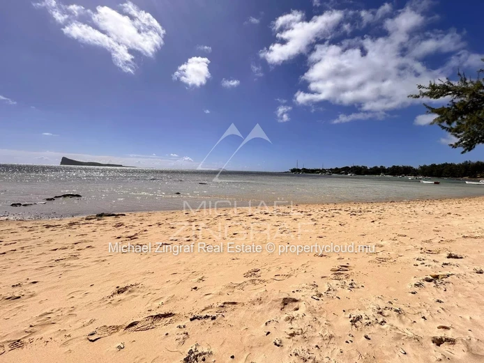 Beachfront Duplex in Cap Malheureux