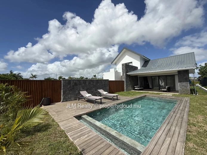 Superb brand-new villa with swimming pool for rent in a secure residence in Mont Choisy, Mauritius