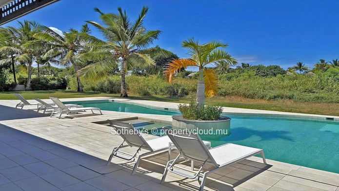 Villa White Light