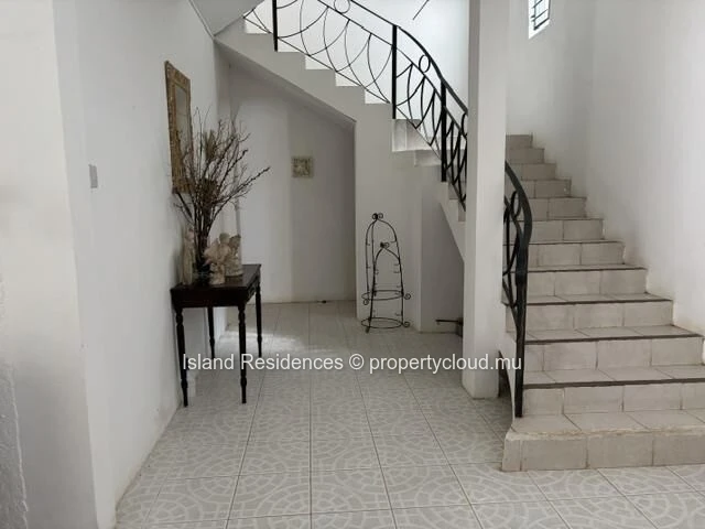 Maison 3 chambres dans un quartier résidentiel prisé