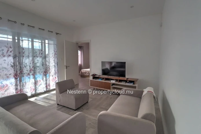 Villa moderne de plain-pied avec 3 chambres à proximité des commodités.