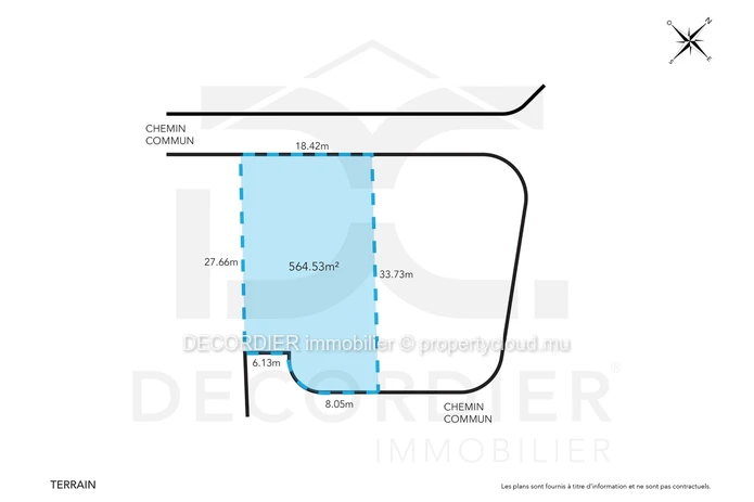 Residential land at 10 min walk from the public beach