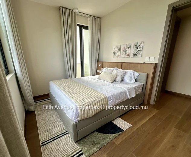 3-Bedroom Apartment with Sea and Mountain Views