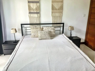 5 Bedroom Villa
