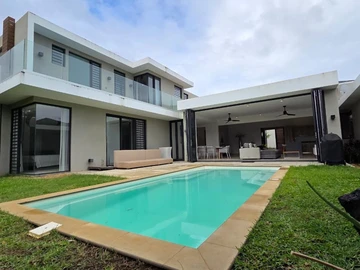 4 Bedroom Villa