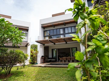 3 Bedroom Townhouse, Duplex