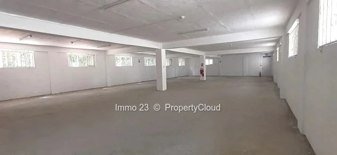 Warehouse - 300m2 - Port Louis - Ref. EN98427LO