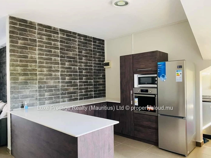 3-Bedroom First Floor Apartment for Rent in Bain Boeuf | Master Ensuite | Rs 40,000 per Month