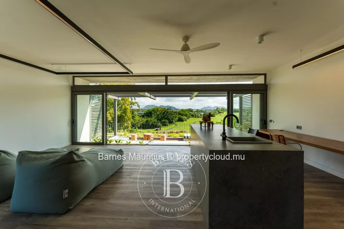 Anahita Resort - Exceptional Architect-Designed Villa Overlooking The Golf Course
