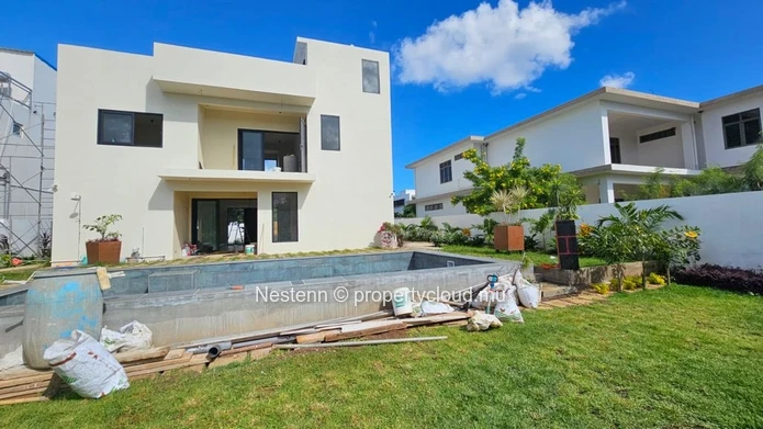 Villa moderne de 4 chambres 