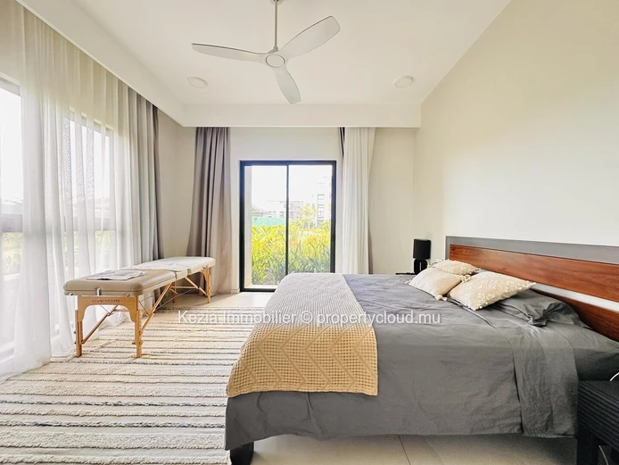 Contemporary Ground Floor Apartment