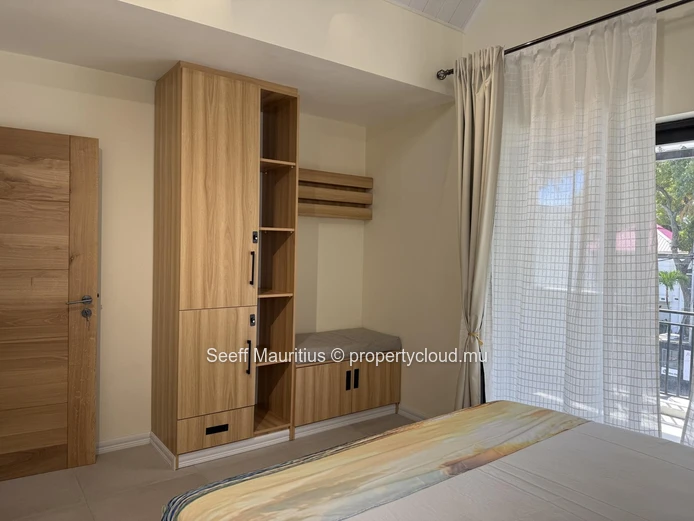 Exceptional Modern Duplex – Just Steps from Pereybere Public Beach
