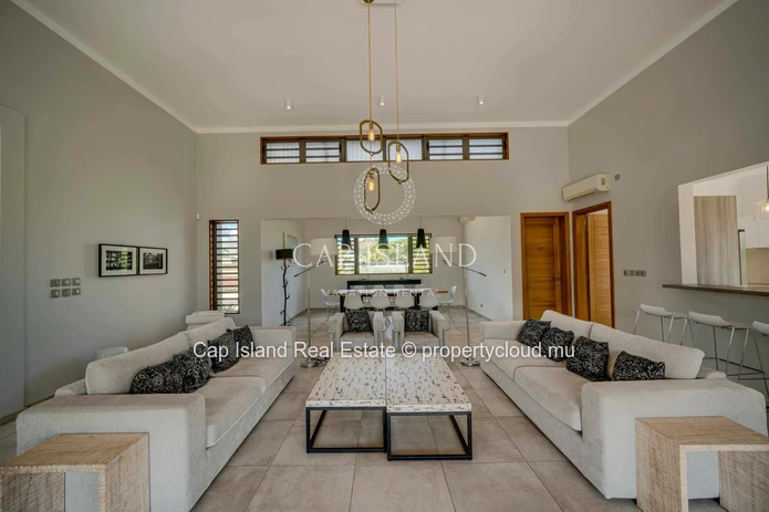 Villa 4 chambres plein pied et son jardin tropical