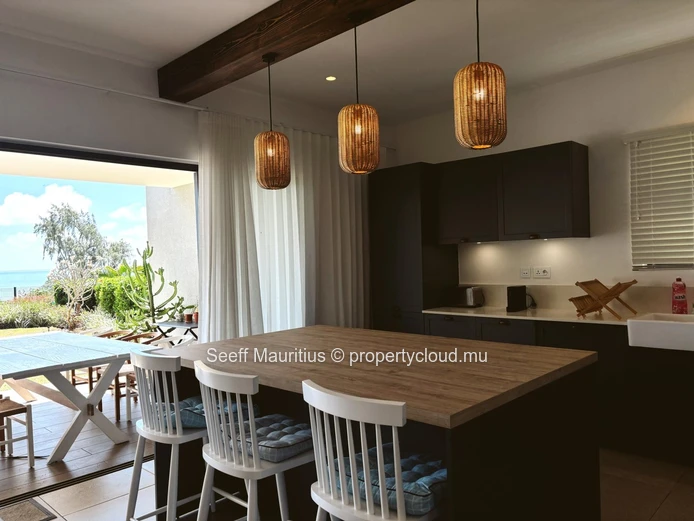 Superbe Appartement Rez-de-Chaussée 3 Chambres avec Vue Mer