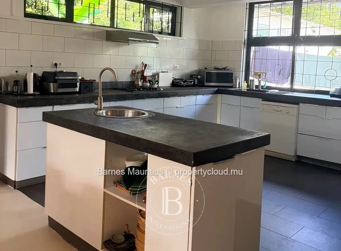 QUATRE-BORNES - Charmante maison familiale avec piscine- 4 chambres