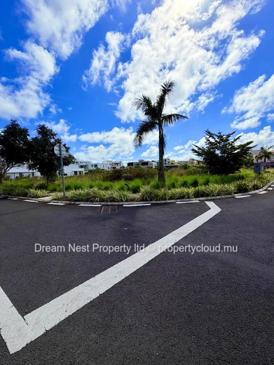 Exceptional Corner Plot for Sale in Bois Des Champs – Mont Choisy Smart City