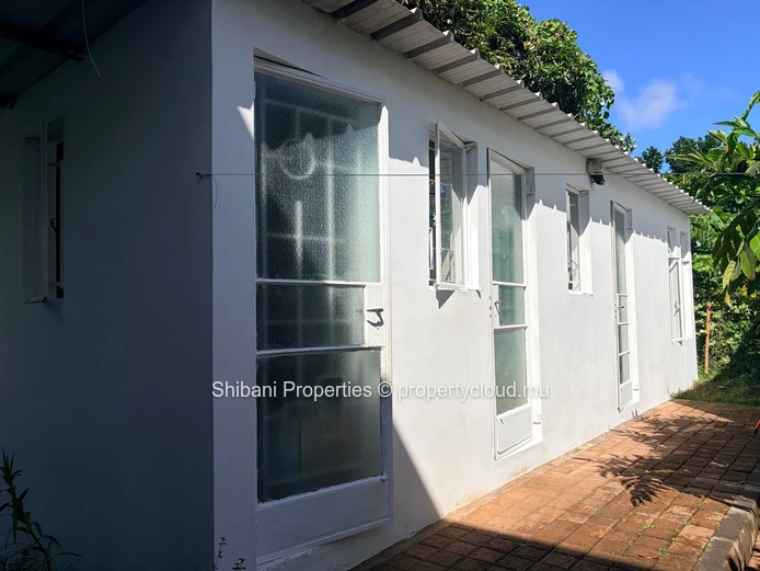 MAISON FAMILIALE À VENDRE – Quatre-Bornes