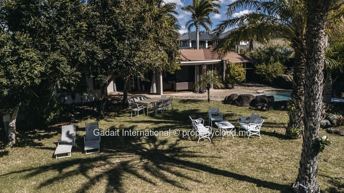 Villa de Plain-Pied à Louer à Belle Vue Harel, Île Maurice | Piscine Privée & Grand Jardin de 1 800 m²
