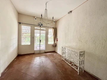 Maison de 8 Chambres