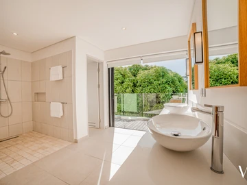 4 Bedroom Apartment