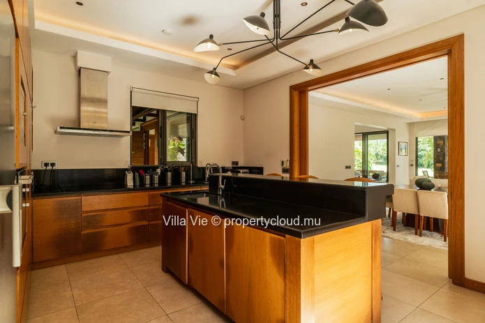 Beau Champ - Magnificent 5-bedroom villa with private pool