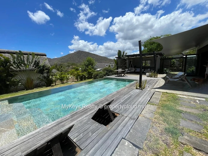 Luxury Villa - Black River - 4 Bedrooms