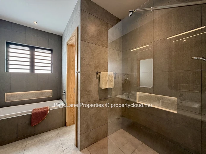 Prestigieuse unit in Bagatelle Inn