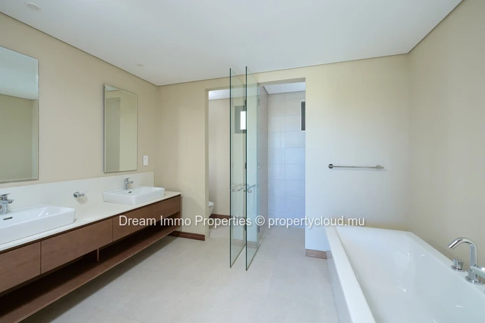 Appartement 2 Ch Avec Toit Terrasse Privé & Vue Mer - Residence Le Savoy A Pte Aux Canonniers