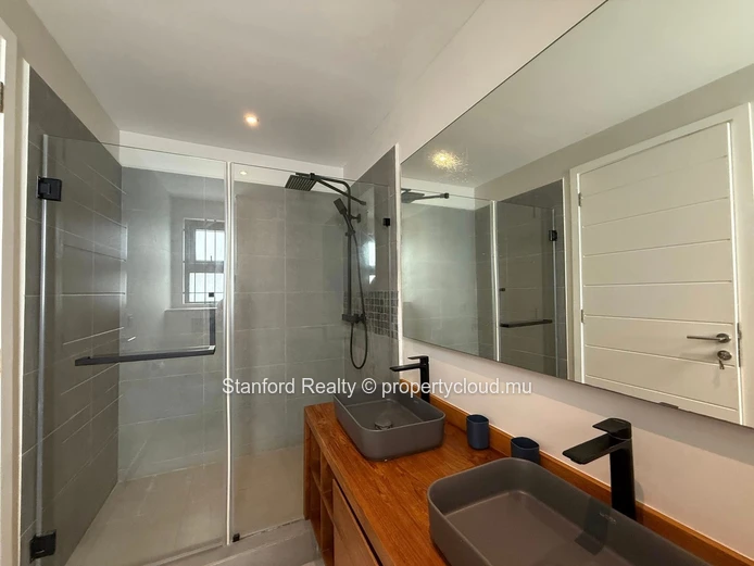 Appartement à louer – 3 Chambres, Poste Lafayette, Côte Est