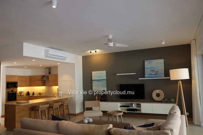 Péreybère - Spacious 3-bedroom duplex with private pool