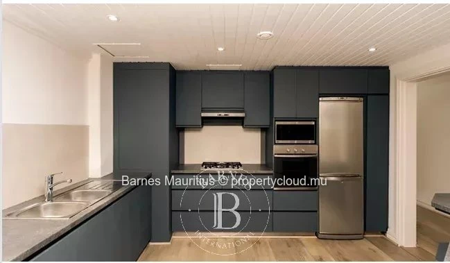 RUISSEAU CREOLE-  Bureau moderne - 3 chambres