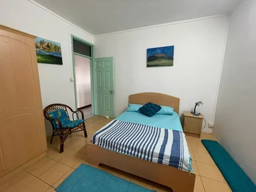 6 Bedroom Villa
