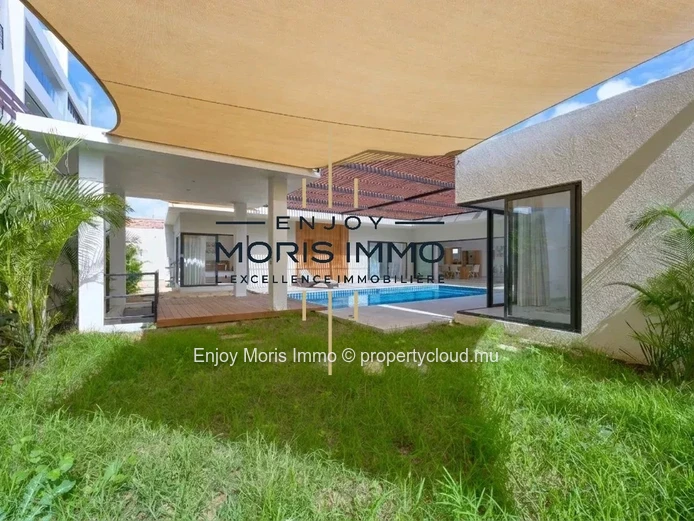 Villa moderne neuve 4 Chambres avec Piscine – À vendre à Grand Baie