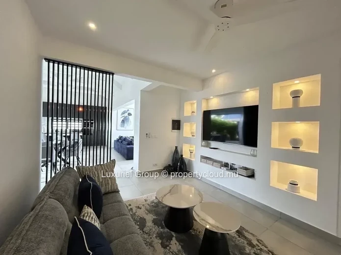 Beautiful Designer Villa with Pool and Outdoor Living Spaces