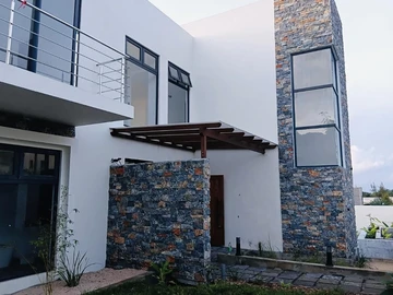 4 Bedroom Villa