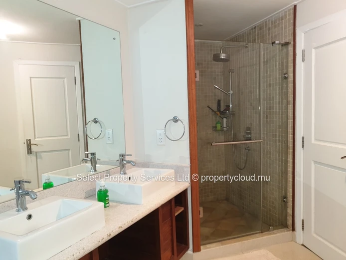 For Sale, Rare Opportunity Apartment with View , garden and Dip Pool at Plantation Marguery