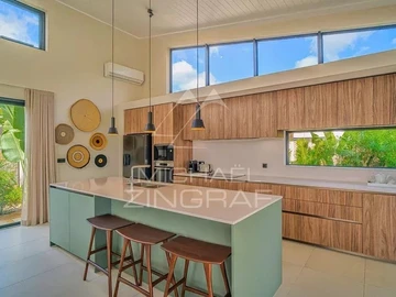 4 Bedroom Villa