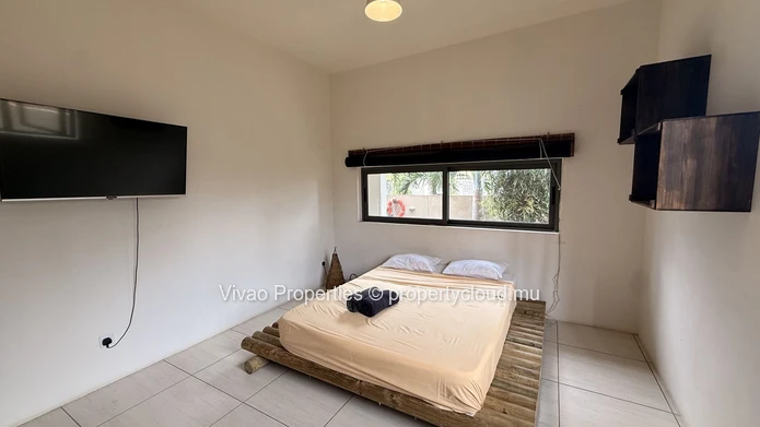 Appartement de 3 chambres en R+2 à vendre à Flic en Flac avec piscine0 Rs