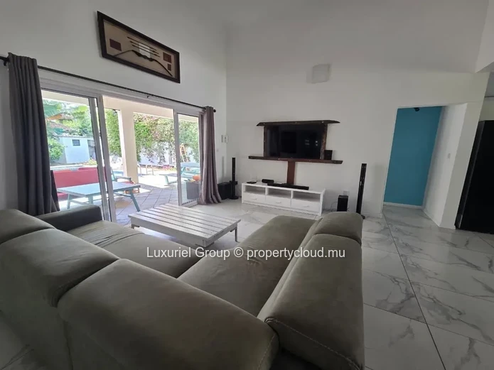 Villa For Rent In Pointe Aux Cannoniers – 4 Bedrooms With Private Pool