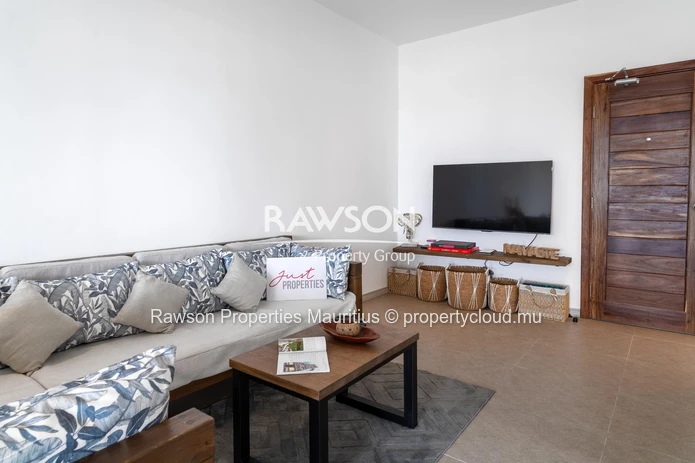 Furnished Apartment | 2 En-Suite Bedrooms | Sea View | Trou D’Eau Douce