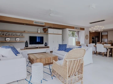 4 Bedroom Villa