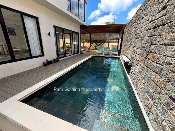 Villa 4 chambres à vendre à Grand Baie, Île Maurice | Le Jardin – Accès direct à la plage