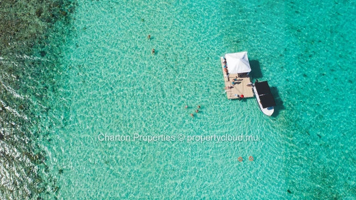 Maison jumelée de 4 chambres avec piscine privée dans un environnement d’exception