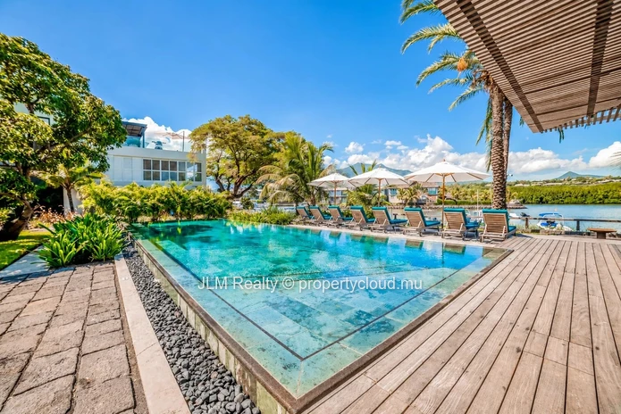 For Rent – Contemporary 3-Bedroom En-Suite Riverside Apartment in Black River, Mauritius